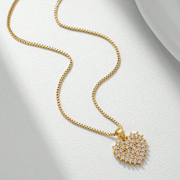 Gold Casual Women's Gold-Plated Stainless Steel Cubic Zirconia Heart Necklace - Picture 3 of 5